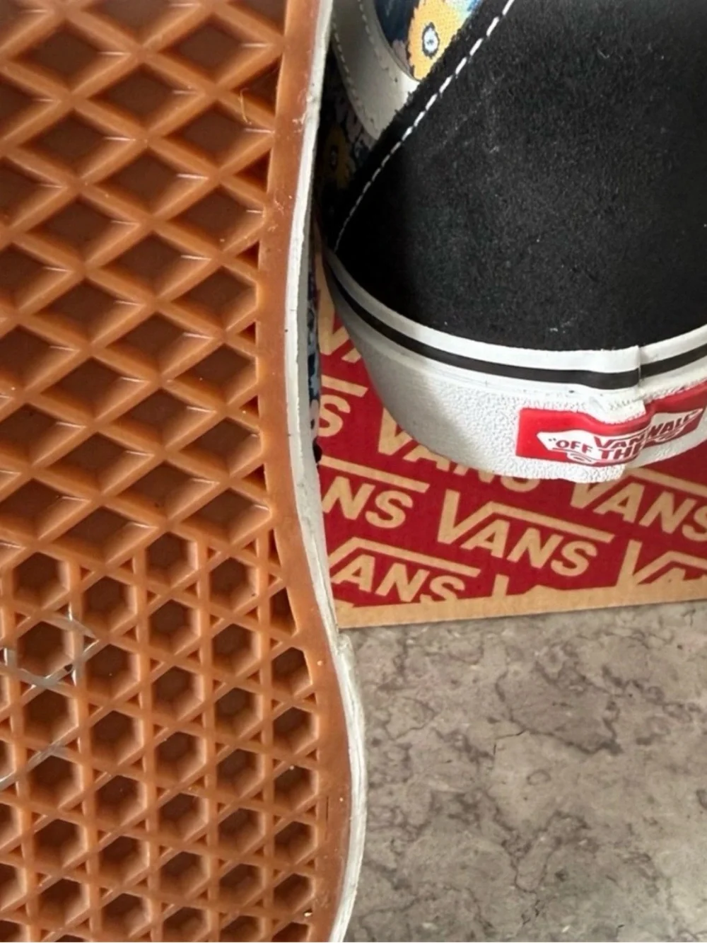 Womens Vans SK8 Hi Floral Black White Suede & Canvas Skate- Woman’s size 9 NWOT